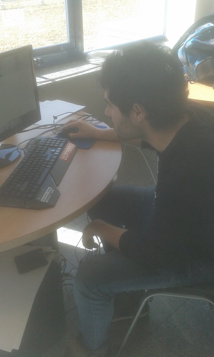 KnowVersity's tweet image. Alvaro Travesedo Lead Desingner del equipo.