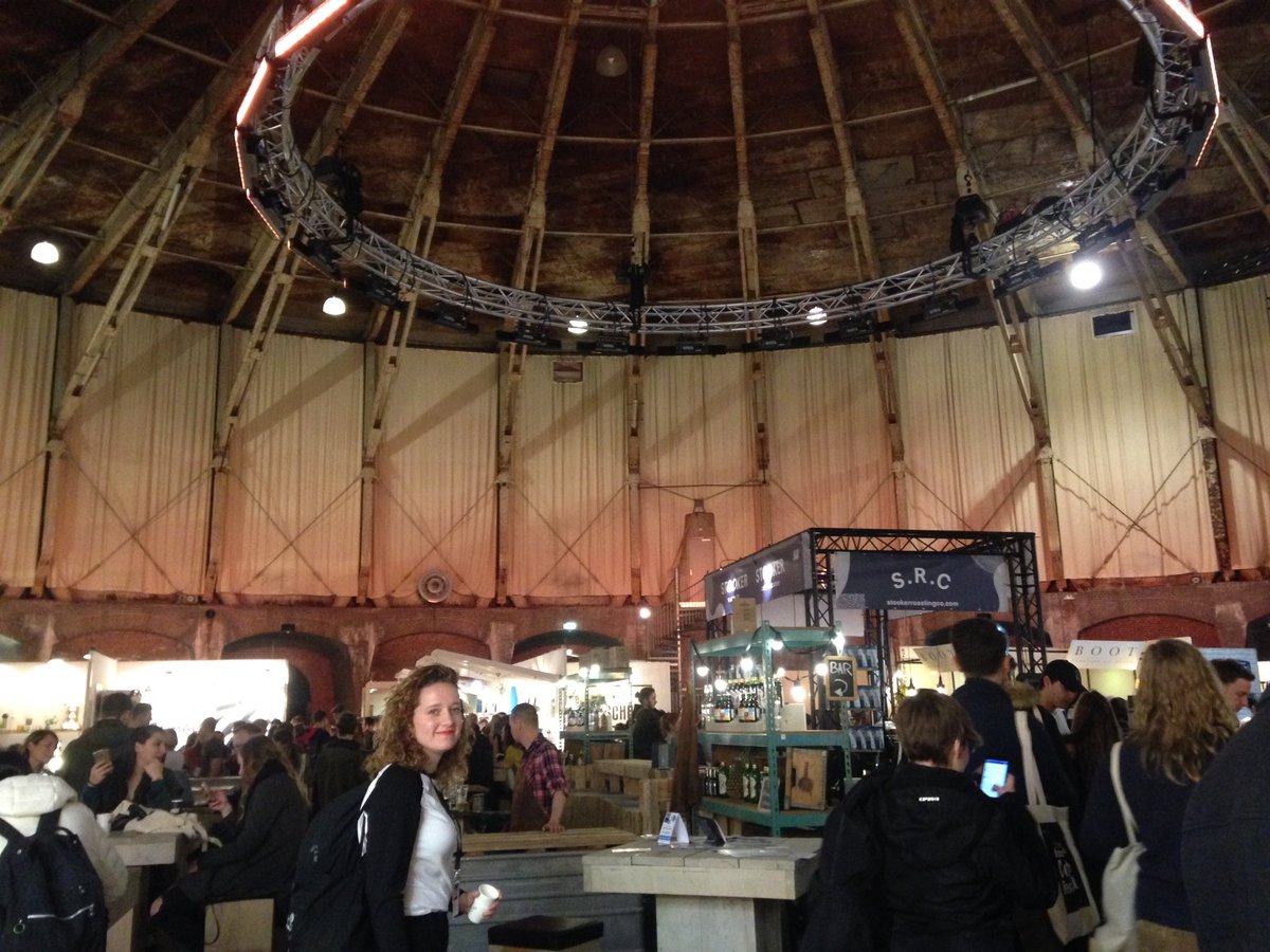 climpsonandsons's tweet photo. Spot the #Climpson at the @AmsCoffeeFest ! We're brewing some coffee at the @lamarzocco stand at 1pm- come & say hi https://t.co/YcqDCZi9vD
