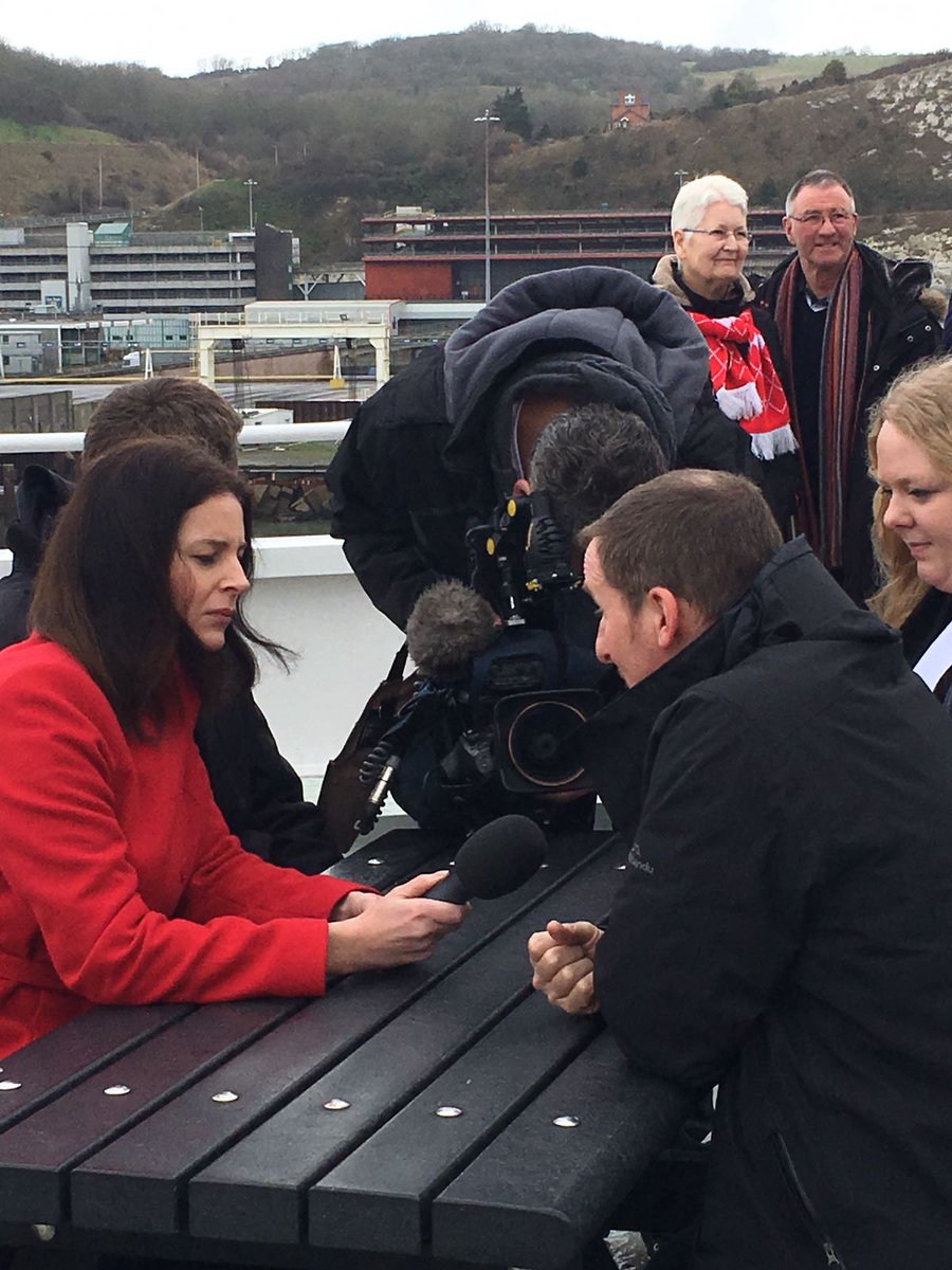 mattjobob's tweet photo. ICYMI: I've updated the round-up of the #UnityProtest to include the @BBCLondonSport & @itvlondon TV coverage: https://t.co/xix3ruw64y #cafc https://t.co/wVlDdFhLMH