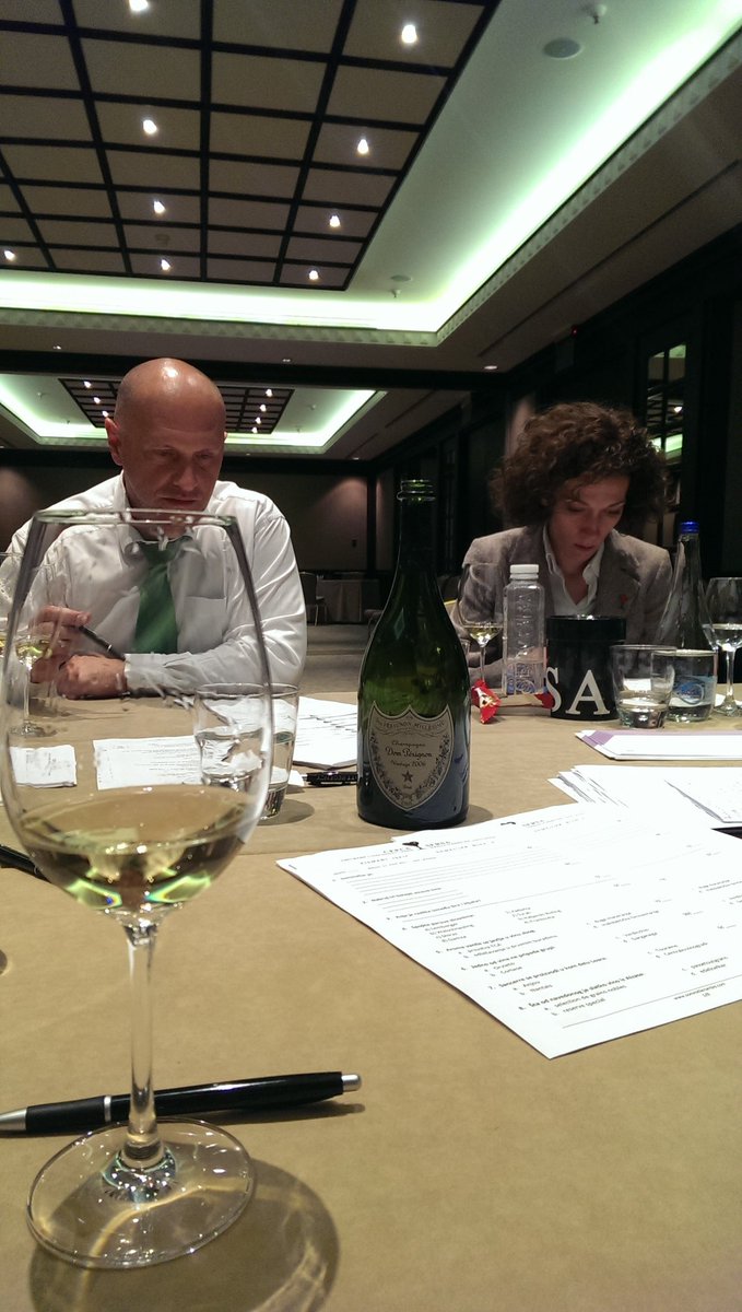 Correcting exams #sommelier #dom perignon #2006 #sersa