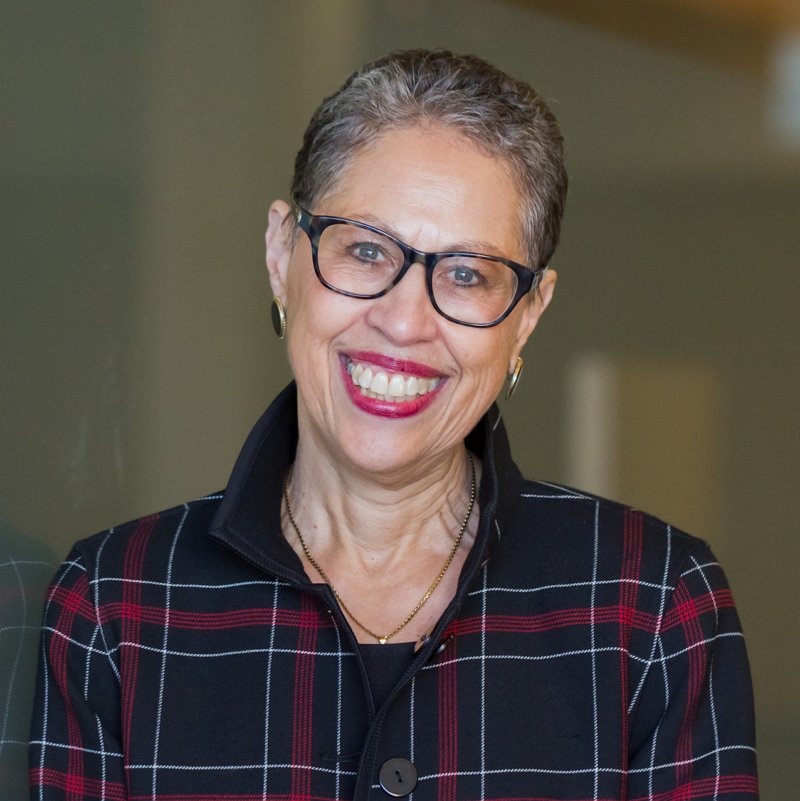 biocat_bioregio's tweet image. "El govern pot crear l’entorn però no hauria de guiar” Experiència Susan Bannister a @MALifeSciences #ForumBioRegion ow.ly/rP5Y309y2ci