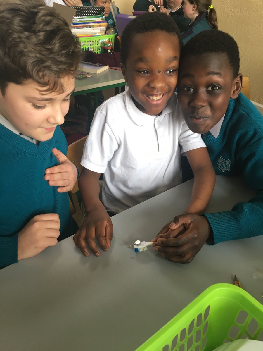 msfeeley4th's tweet photo. We've had such fun during #engweek17 From paper towers &amp; bridges to bristlebots &amp; lego chariots. It's been a busy and fun week.  #edchatie https://t.co/xY9cz1dIF6