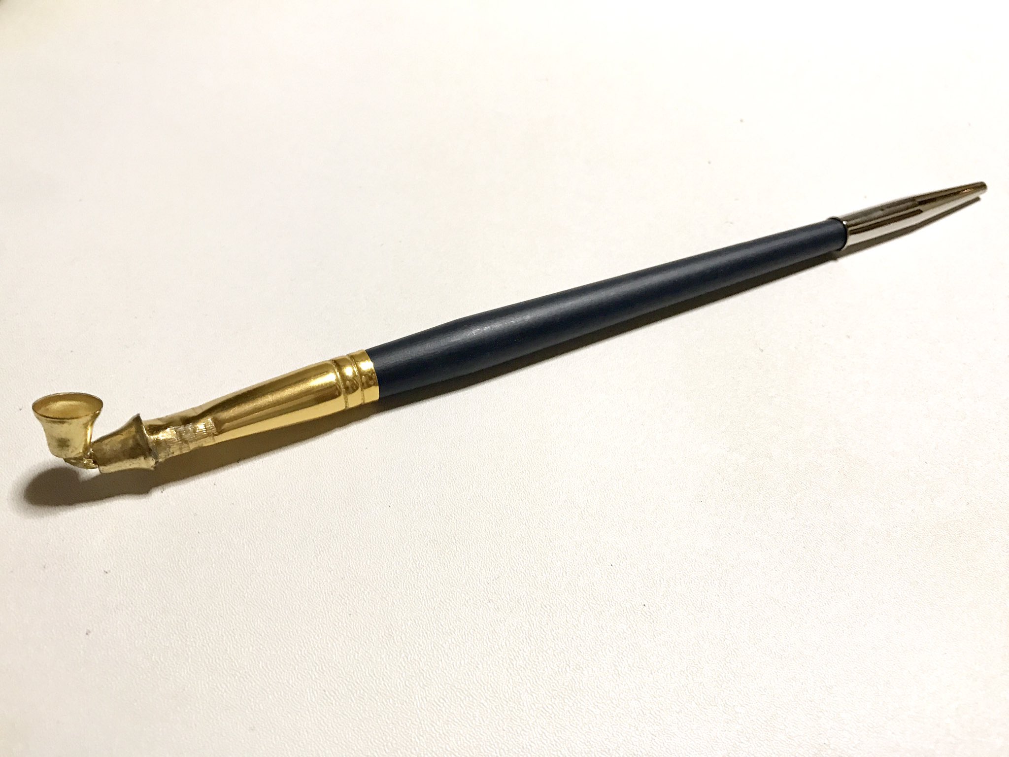 奏多 私のおすすめ煙管の作り方なんだけど 材料 絵の具の筆1本 小さいベル2つ 鉛筆のキャップ 金属系 遠目から見たらそれっぽいはず
