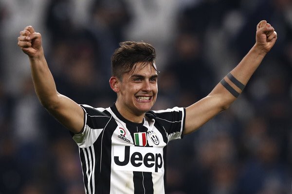 DeadlineDayLive's tweet photo. Arsenal could sign Juventus star Paulo Dybala in the summer if Massimiliano Allegri replaces Arsène Wenger. (Source: Daily Express) https://t.co/05KpB6jR8n