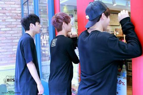 BmomoJTG's tweet photo. 🌷ジミン テテ グクよりのおるペン
🌷01 line
🌷京都住み
🌷한국어 공부하고 있습니다

#BTS好きな人と猛烈に絡みたいのでこれを見た人はRTしてください
#RTした人全員フォロー https://t.co/sGhpx6eBkR