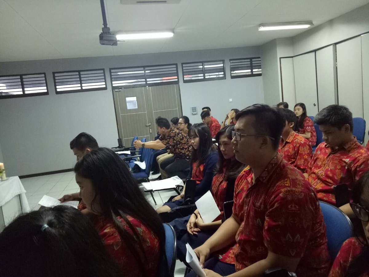 "Misa Awal Semester"
Dipimpin oleh Romo Sutio. Jumat, 10 Maret 2017. Terima kasih yg sudah datang!😊 #CAST2017 #CATHOLICSTUDENTSOFTOURISM