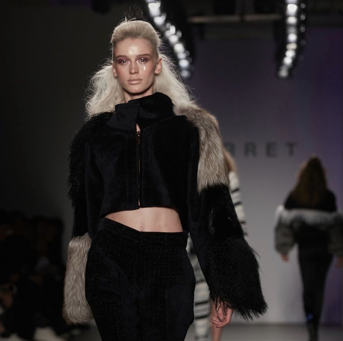 Forward PRβ’ (@forwardpr) on Twitter photo Flashback to New York Fashion Week when the <a href="/AOFMakeup/">AOFM PRO & Academy</a> team designed this look for models at the Jarret Show | #NYFW #aofmpro #makeup Flashback to New York Fashion Week when the <a href="/AOFMakeup/">AOFM PRO & Academy</a> team designed this look for models at the Jarret Show | #NYFW #aofmpro #makeup
