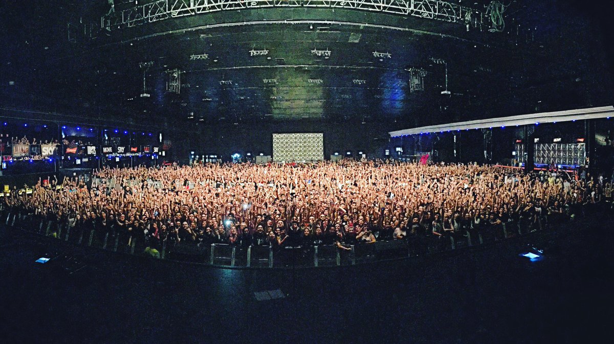 jamieisgone's tweet photo. Hanging with a few friends in São Paulo... https://t.co/ERXFlgv0k5