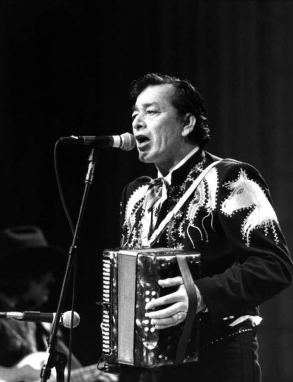  Happy Birthday Flaco Jimenez!
*Born on this day in 1939* 