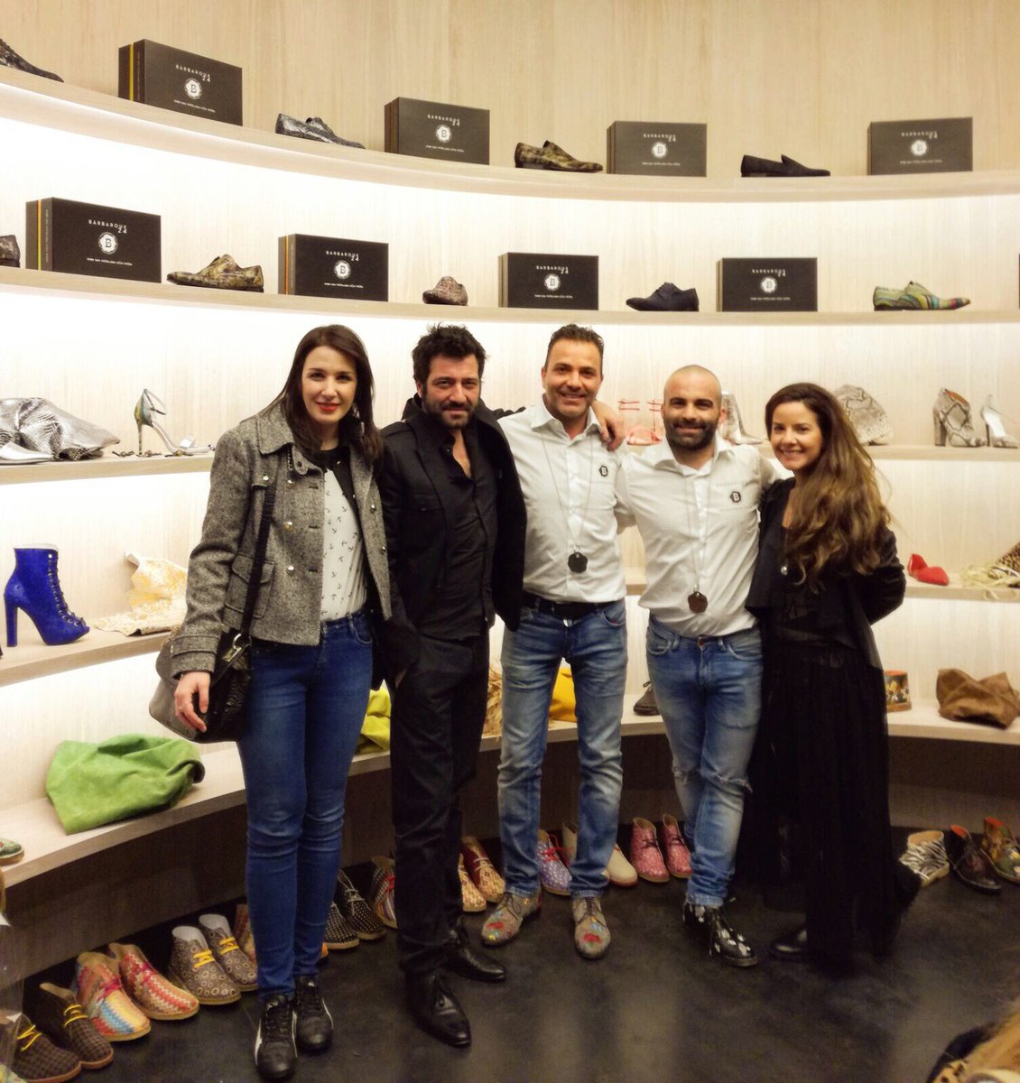 tfbloggers's tweet photo. Eccoci con i #Barbaroux24 boys! 👠👠👠 Quando regali a una donna una bella scarpa... è praticamente tua! ❤️ #Tfb #Barbaroux24 #Opening #shoes https://t.co/7VyJhwLpGZ