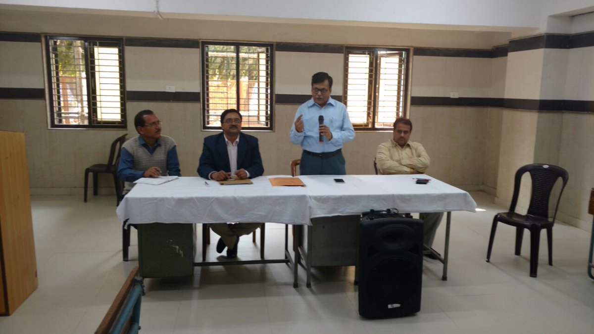Morigate_No1's tweet photo. We meet, we discuss, we explore, we are committed to bring positive change in students learning. We are teachers of Delhi govt@Morigate_No1 https://t.co/SVnkyvlnuL