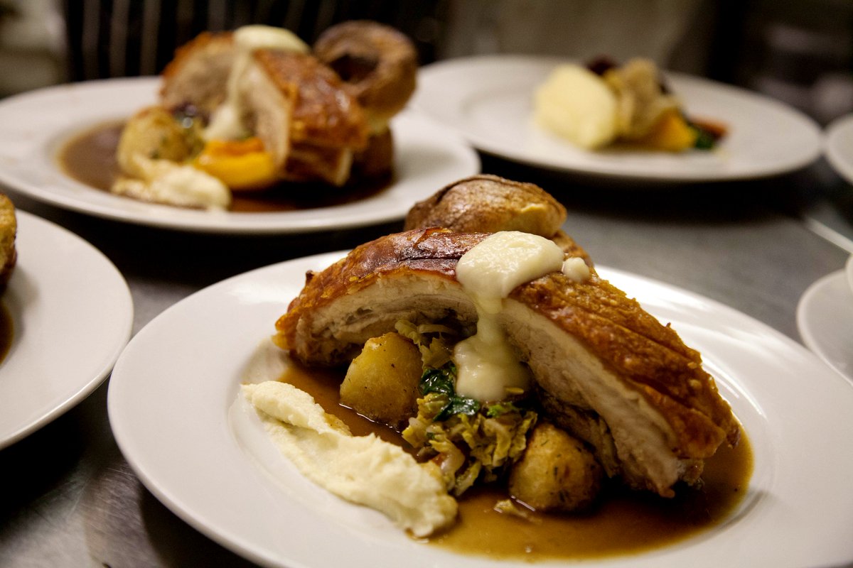 1oxford's tweet photo. Tables available for #sundaylunch #yummy #treattime #getinmybelly https://t.co/zeozQrf84S