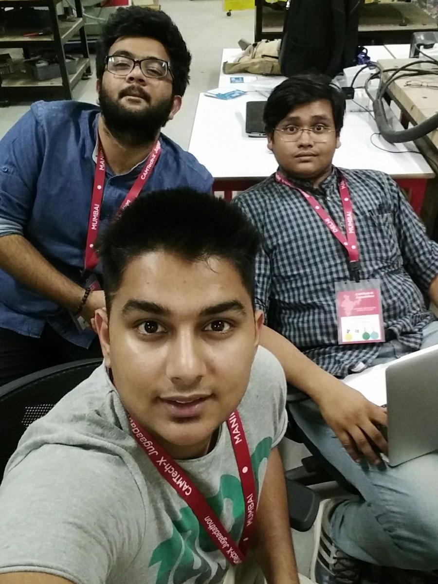 SahirSharma's tweet photo. The Hacker Shop people. #IndiaHealthHack #CAMTechX @Jugaadathon @CAMTechMGH @GEHealthcare @GEHealthIndia @ikpeden @latticein https://t.co/WCRnlFAImn
