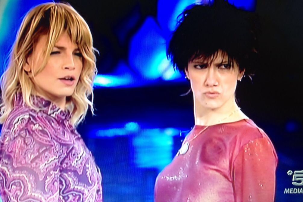 LauraCaizzi's tweet photo. Chi dimentica è complice. #Amici16 https://t.co/0WGP2aSOhW