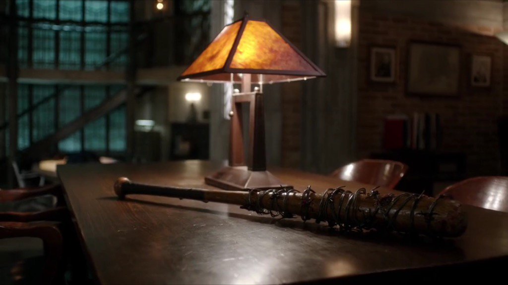 lina_argent's tweet photo. ВАШУ Ж МАТЬ 
ЭТО ЧТО ЕЩЁ ЗА ОТСЫЛКИ А
ЭТОТ СЕРИАЛ МЕНЯ КОГДА-НИБУДЬ ДОВЕДЕТ ДО ДУРКИ 

#Supernatural #TheWalkingDead https://t.co/tK4scKQXhj
