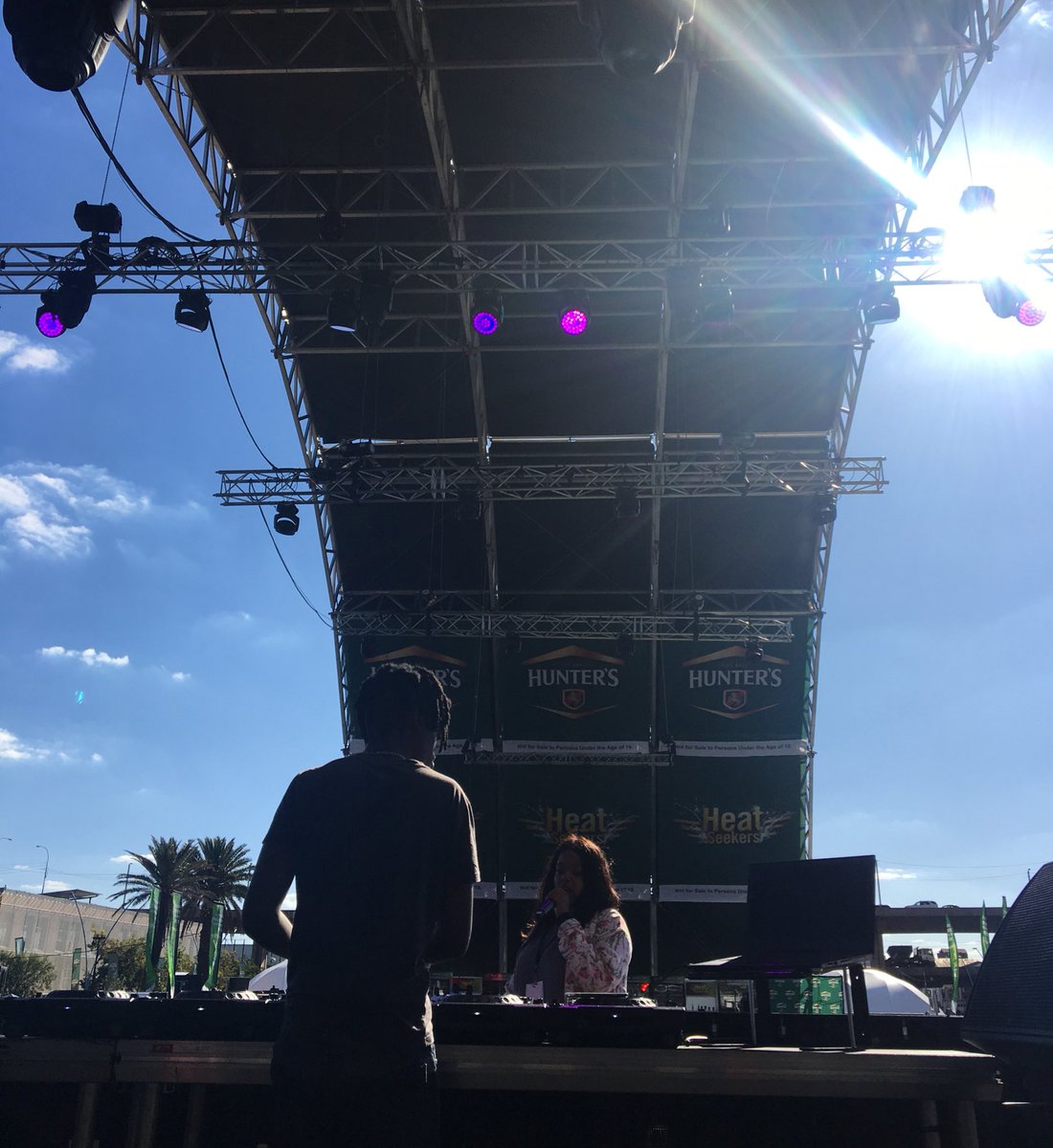 gsuspect's tweet photo. What's Good Jozi? Soundcheck rapped @shekhinahd ready for tonight, #maryfitzgeraldsquare 6pm doors open #Heatseekers #TheArch https://t.co/21wyLUuPWZ