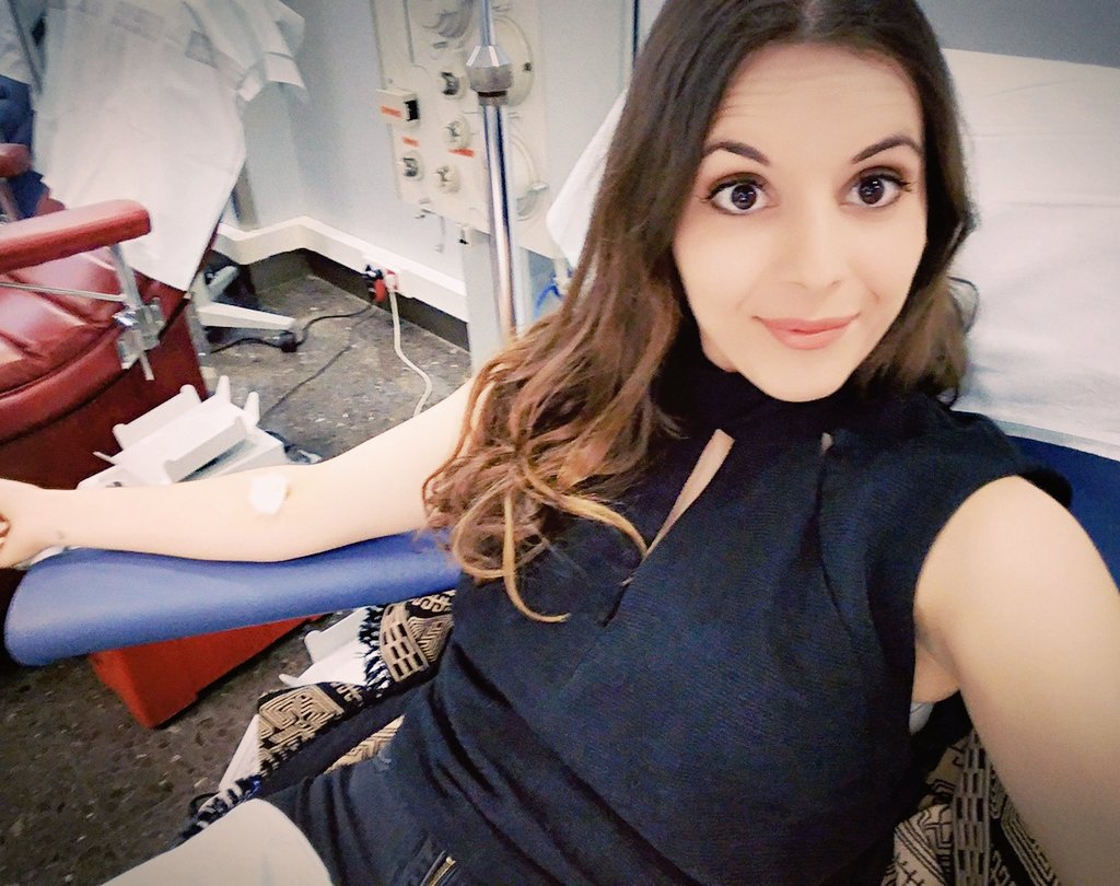 LadyDi_PM's tweet photo. Sábado de donar médula y sangre. Con muy poco, podemos ayudar a salvar muchas vidas! #Haztedonante #sangreselfie #HastalamedulaconSalva https://t.co/GYjgvXba78