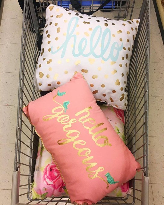 pillow covers
and pillow inserts for bedrooms