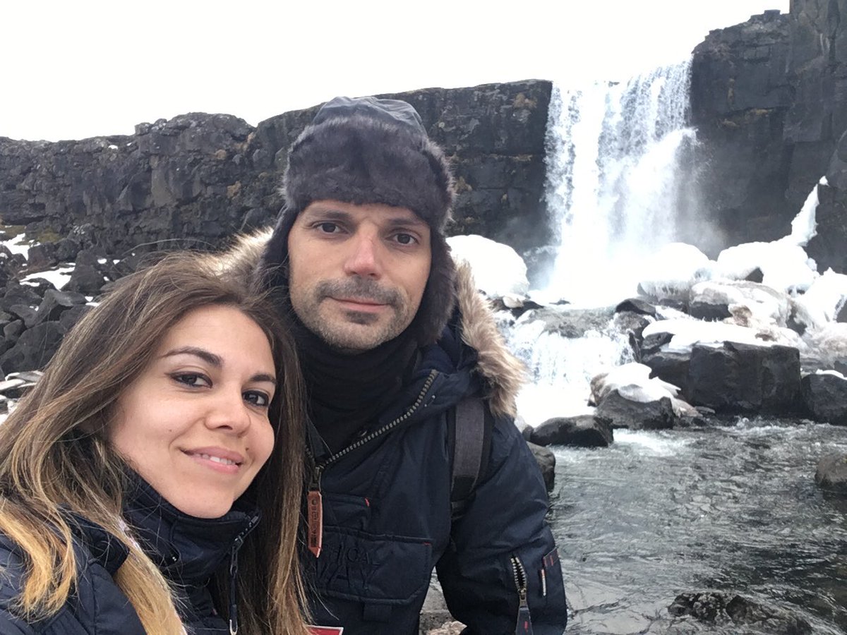 Resumen de nuestra primera mañana en Islandia!! De momento nos respeta y nos está encantando! 😊 #365Islandia #lagooncarrental