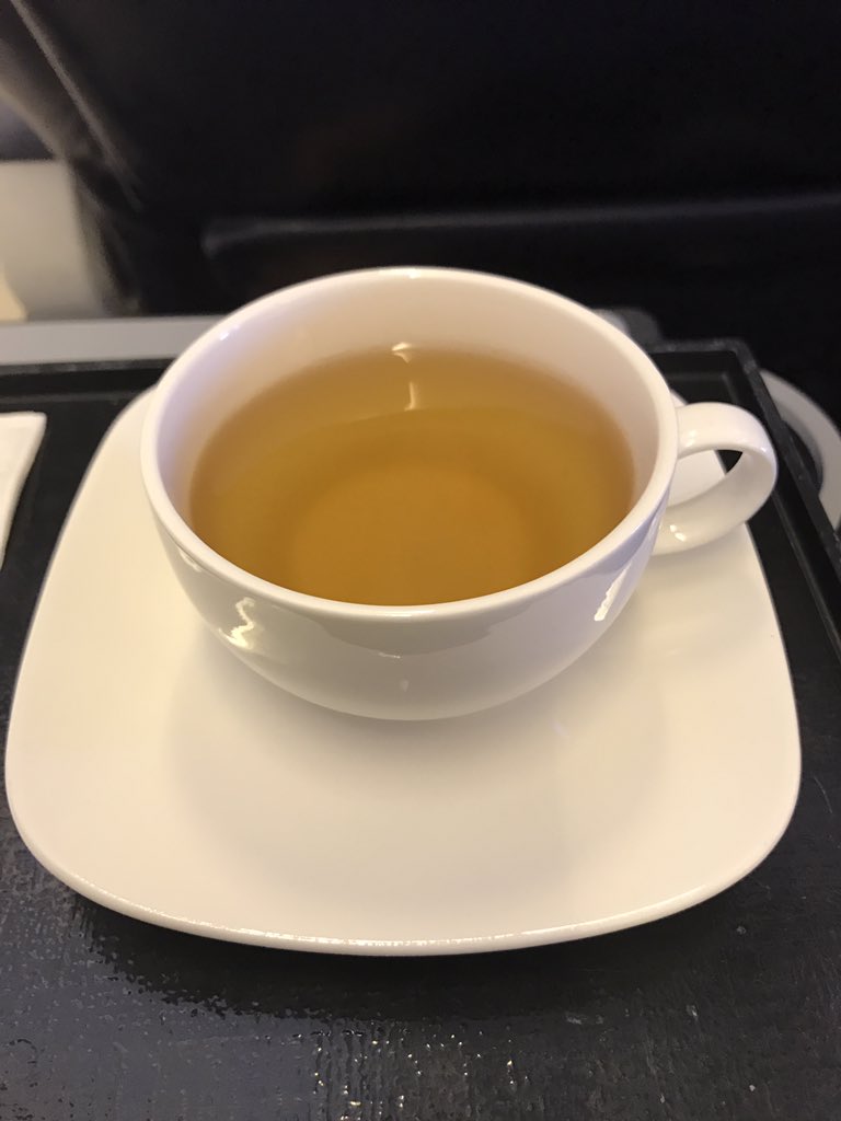 Carrotsginger's tweet image. Great job @omanair! We have a 3 #bean salad, #hummous, #tandoorichicken, &amp;amp; the King of #British foods the #Chickentikkamasala! #Oman #WY246