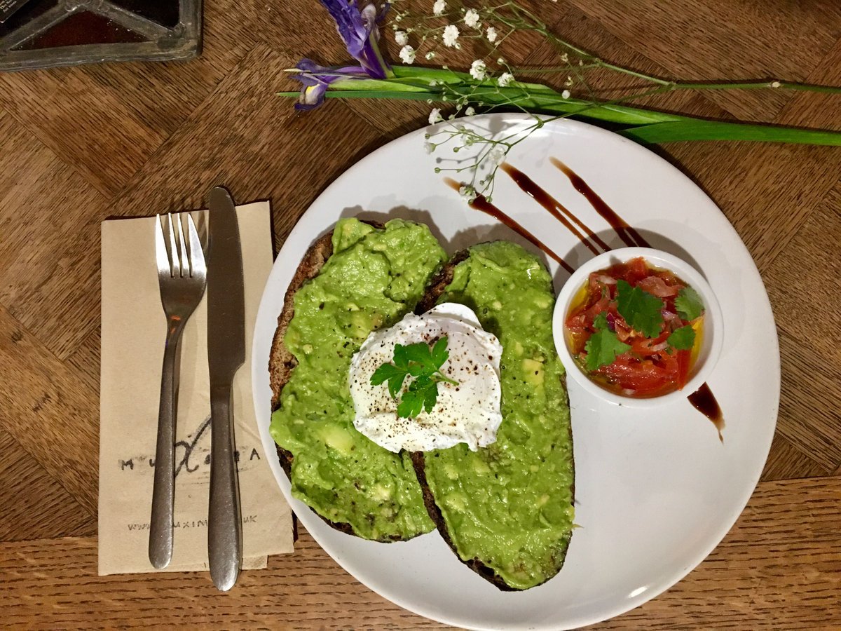 MuximaMuxima's tweet photo. Always a fave, #guacamole on #sourdough w/poached #egg! Day menu served till 4pm! #muximamuxima #romanroad #daymenu #fresh https://t.co/78Nmt3zLok