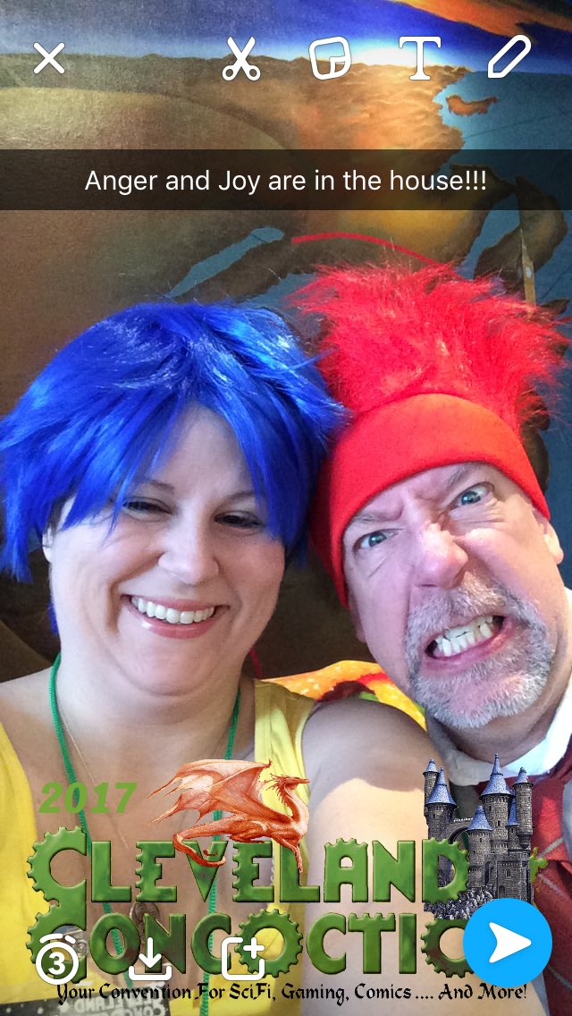 Patrona_Giggles's tweet photo. #insideout #cosplay @CLE_ConCoction #clecon2017 #clecon4 #conlife #anger #joy https://t.co/N7VCjYVuEU