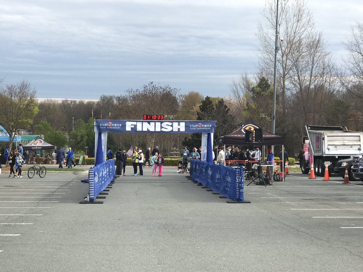 johnStewart_FB's tweet photo. Well I finished at an embarrassing 41:29 and I didn't die @GoJenGoTweets I'm proud of Team @MapAnything bringing 40 runners. https://t.co/5vpeLT2YO4