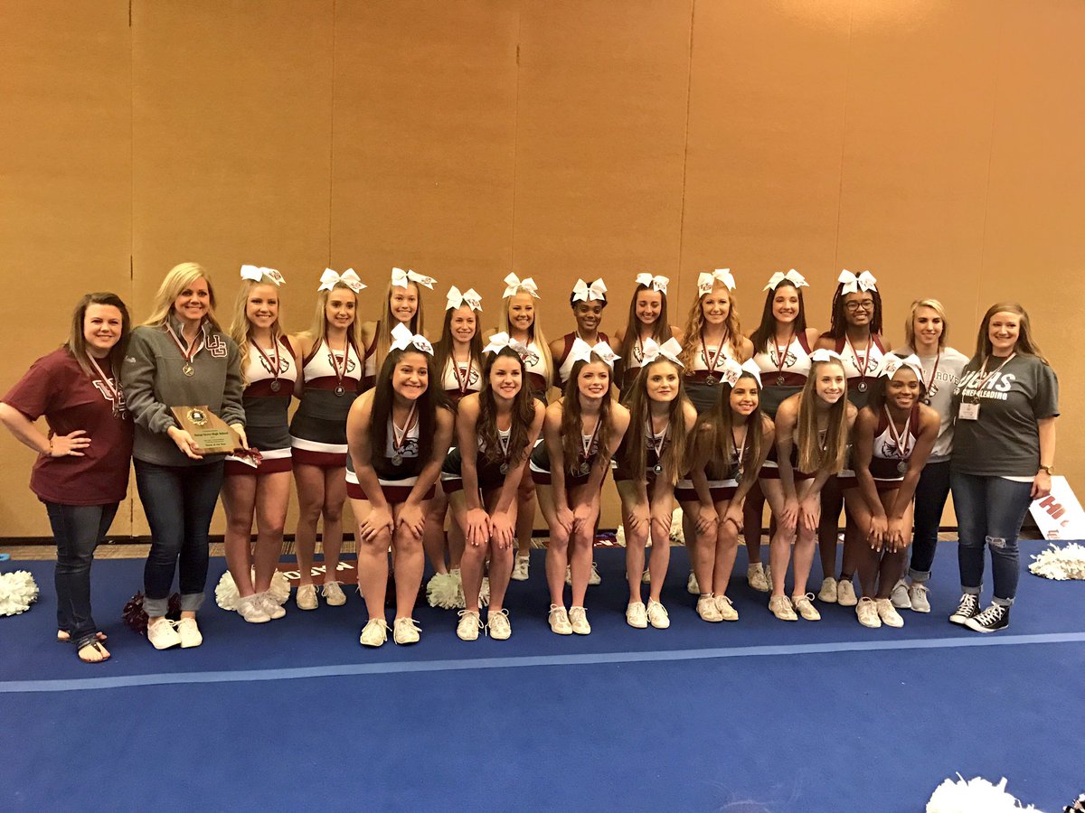Georgia_Cheer's tweet photo. Congratulations GCCA 2017 Team of the Year - @ugcheers @UnionGroveAD #spiritofsavannah #springconference2017 https://t.co/eI1rQ5rdIG