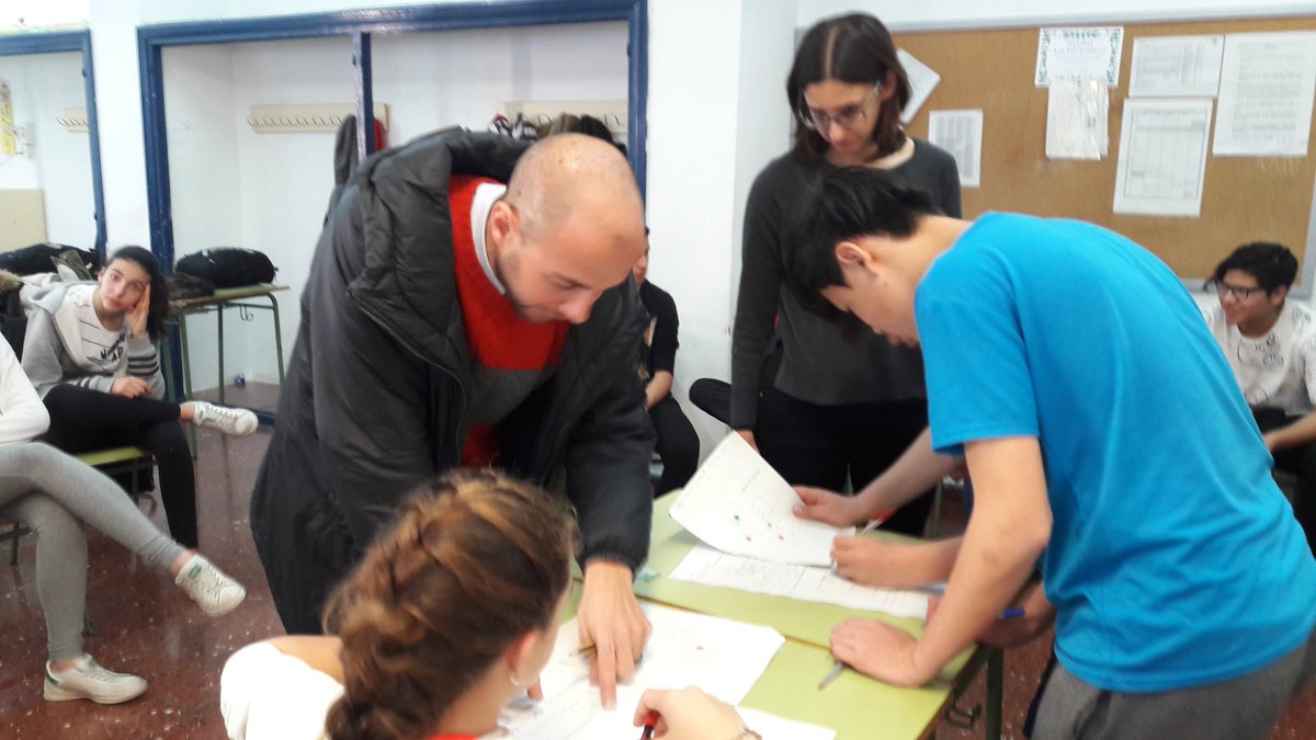 Institut Bellvitge (@instbellvitge) on Twitter photo Reflexionem plegats amb el @le_xabier i la Gemma Amorós!
<a href="/FundacioBofill/">Fundació Bofill</a>
<a href="/Mireiamasro/">Mireia Mas</a>
<a href="/litacampo/">Laura Campo</a>
<a href="/FathiaBenhammou/">Fathia Benhammou</a>
<a href="/ismaelpalacin/">Ismael Palacín</a> Reflexionem plegats amb el @le_xabier i la Gemma Amorós!
<a href="/FundacioBofill/">Fundació Bofill</a>
<a href="/Mireiamasro/">Mireia Mas</a>
<a href="/litacampo/">Laura Campo</a>
<a href="/FathiaBenhammou/">Fathia Benhammou</a>
<a href="/ismaelpalacin/">Ismael Palacín</a>
