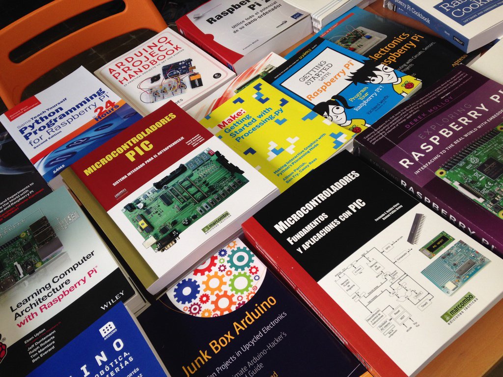 Interesantes charlas hoy en <a href="/sokotech/">sokotech</a> dentro del evento  #RaspberryJamBCN.