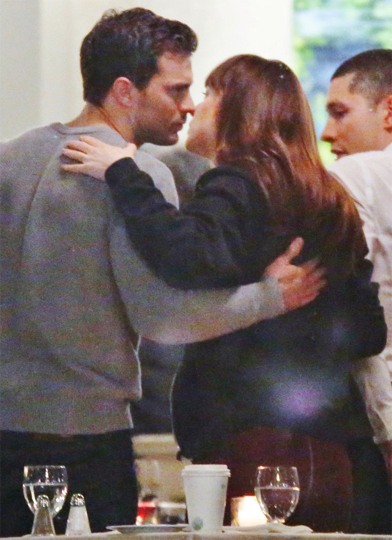 A_NicholasFans's tweet photo. Jamie Dornan, Dakota Johnson & Albert Nicholas ( #FiftyShadesDarker Set) #JamieDornan, #DakotaJohnson, #AlbertNicholas https://t.co/lesMzbI76O