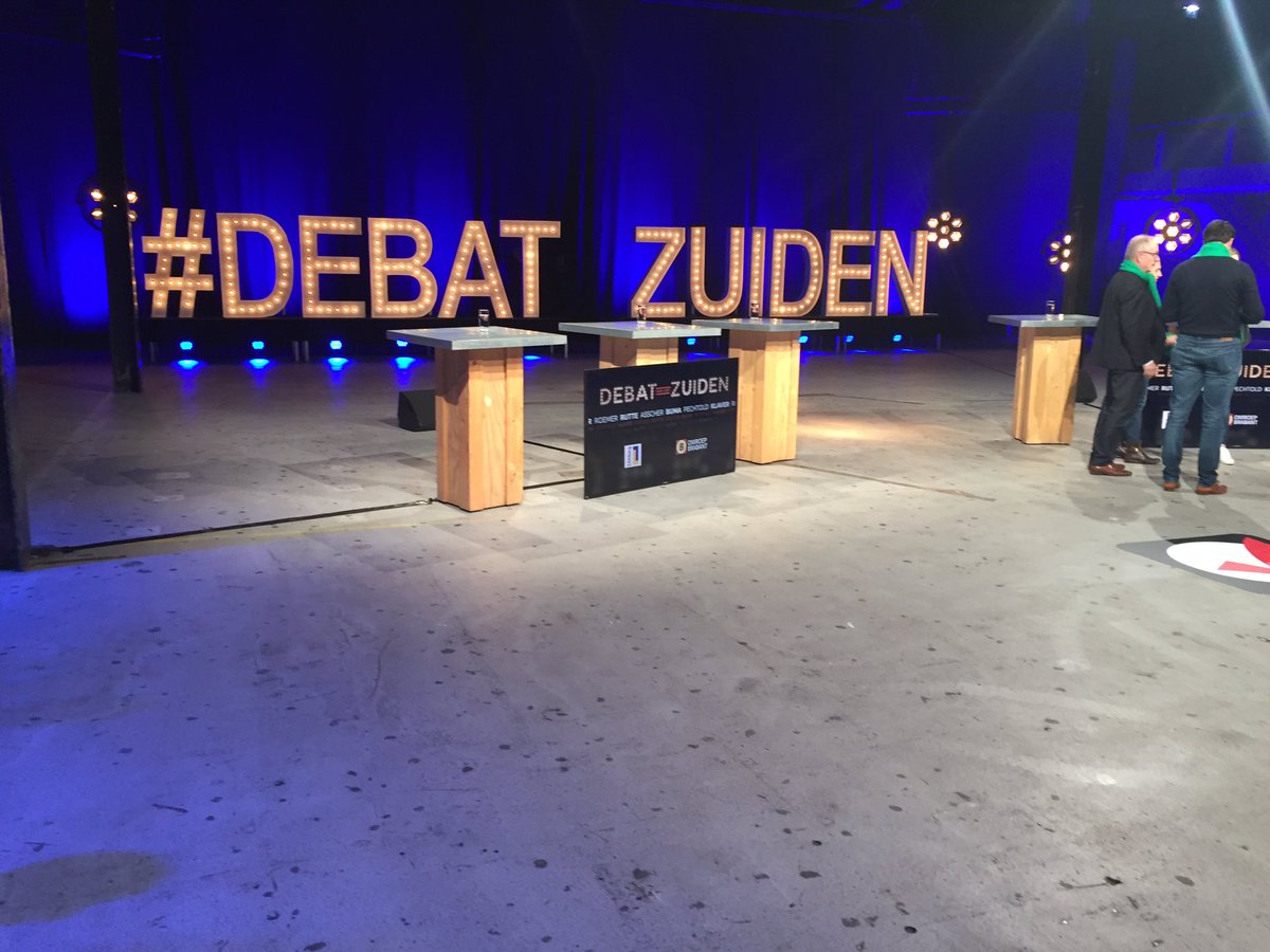vvddeurne's tweet photo. Wij zijn er klaar voor! Het #DebatZuiden in @Klokgebouw met onze @markrutte. Namens @vvddeurne met @RuudBerkers &amp; @mirjamvanasten #brabant https://t.co/3UTklskanI