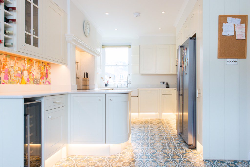 dropboxbasement's tweet photo. A great kitchen we have put into one of our #retrofitbasement &amp; #refurbishment projects #dropboxbasement #londonSW6 https://t.co/N7AzGiMpG2
