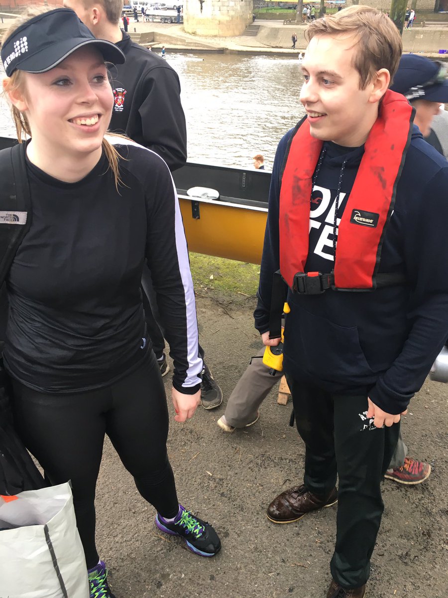 Grey_GCBC's tweet photo. Top women's 4 showing everyone how it's done with a capsize at York #WomensSquadShitSquad #SwimmingSquad https://t.co/jmaP5jJajN