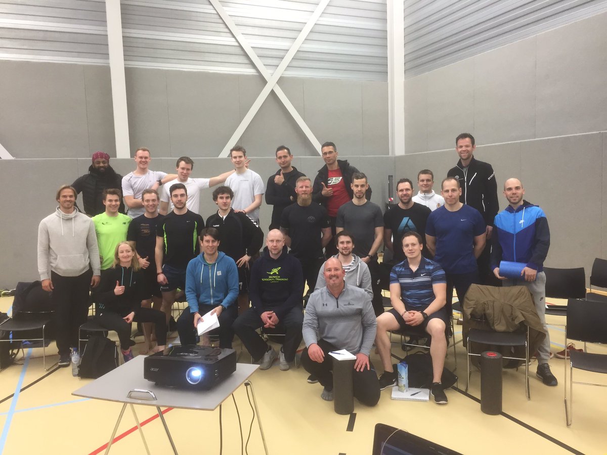 Foot and ankle session <a href="/GrayInstitute/">Gray Institute</a> with <a href="/mikeGBT/">Gbodyweighttraining</a> in attendance 😃