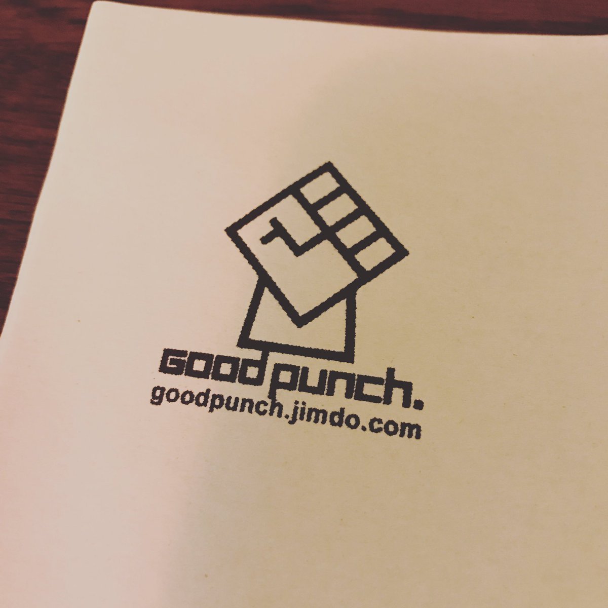 goodpunchgag's tweet photo. ハンコ作りました。
押しまくりたい！
#goodpunch.
#ハンコ https://t.co/kCEXNdMmyW