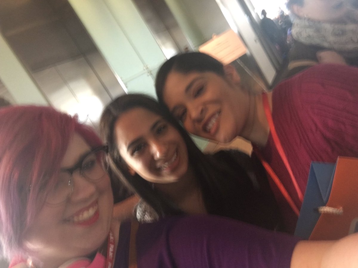 DaTigerSquirrel's tweet photo. Straight up ballin' at the front of the line wit my #LineSquad 😂 https://t.co/RVuUJn5mrH