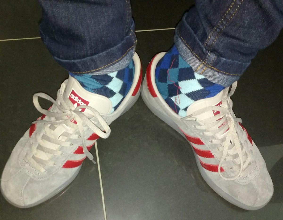 algoa80's tweet photo. My lad getting in on #socksoutsaturday with #penguinsocks #hochelagas @SockCouncil @dassleresales @DeadstockUtopia @socks_stripes https://t.co/FBvZkYT9tR