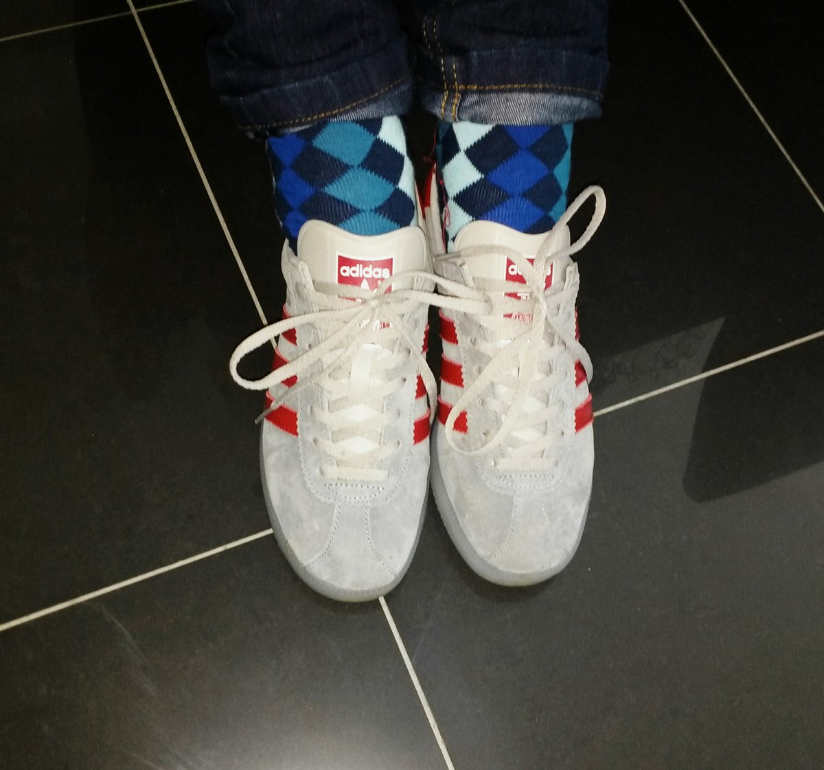 algoa80's tweet photo. My lad getting in on #socksoutsaturday with #penguinsocks #hochelagas @SockCouncil @dassleresales @DeadstockUtopia @socks_stripes https://t.co/FBvZkYT9tR