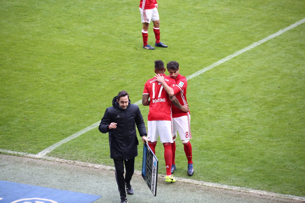 FCBayernUS's tweet photo. Back where you belong!
#WelcomeBackBoa
#FCBSGE https://t.co/2tuyQaRihl