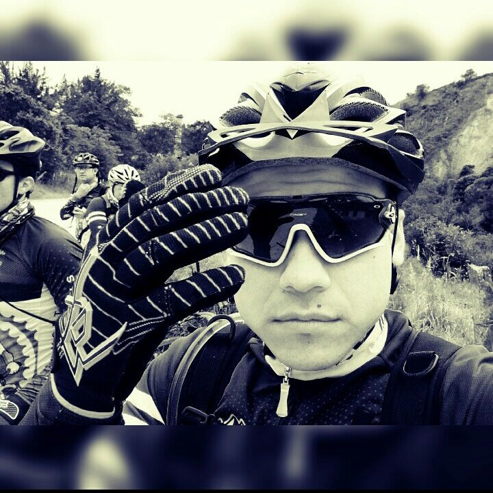 dkyulian's tweet photo. #NuevaFotoDePerfil https://t.co/EC9KSgy3by