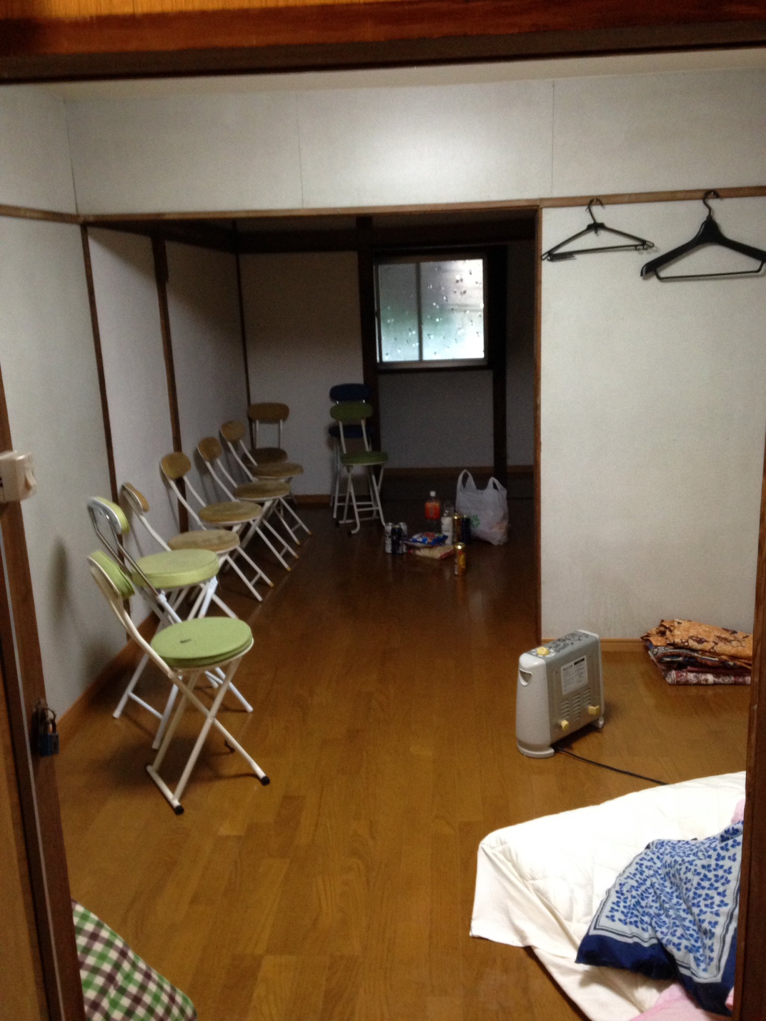 イベントバー エデン本店 エデングループで新しい場所借りたんですが活用方法ないので誰か金になる案だしてくれ 東長崎駅前だ イベントバーエデン ネオアジト T Co Ju4rarc9hi Twitter