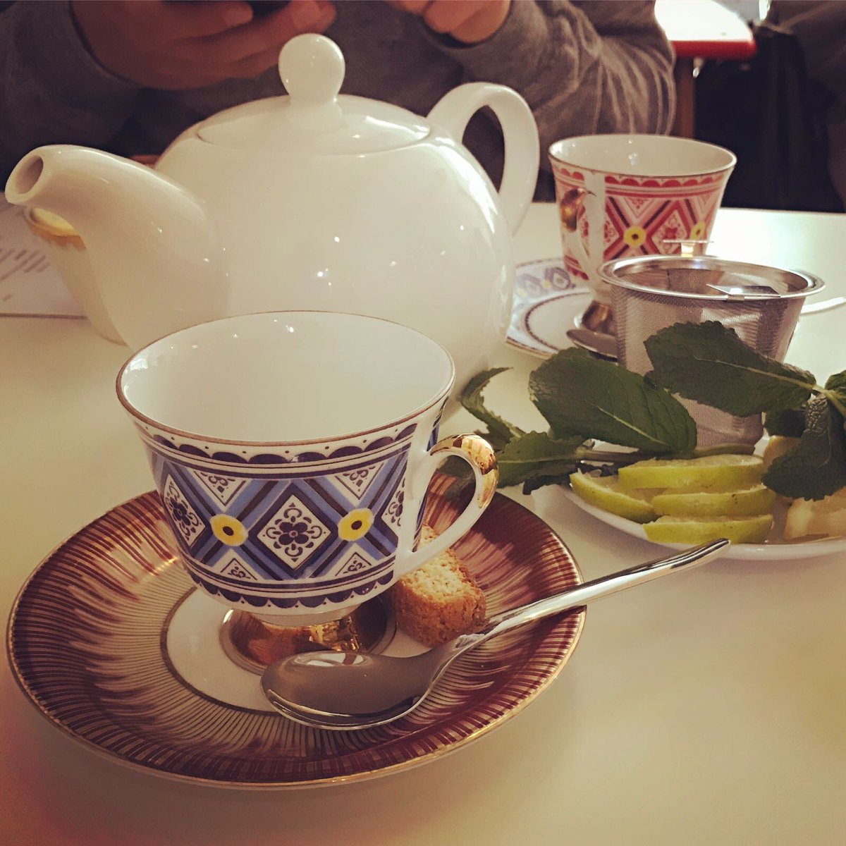 Tee im Ooh Baby I Like It Raw 😋 Feels like home 🏡