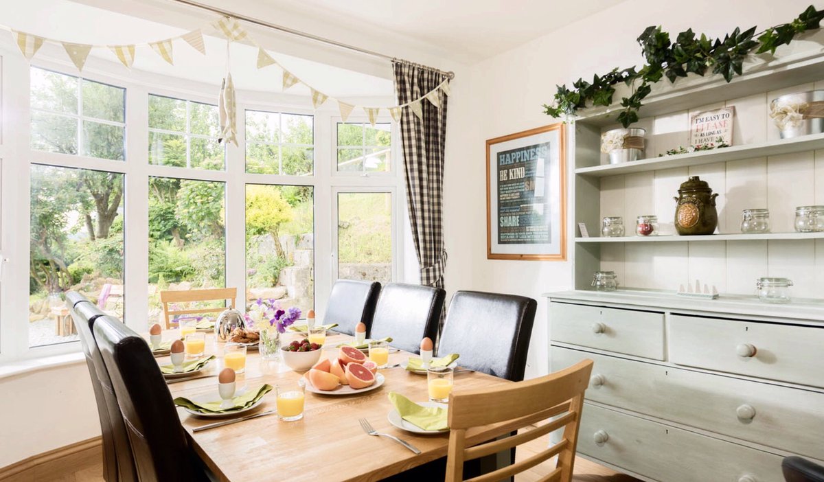 Always_Cornwall's tweet photo. Mellingey, the perfect place to chill relax and enjoy the scenery, with large secluded &amp; private gardens... #Lostwithel #cornwll #holidays https://t.co/vANw8iYbEC