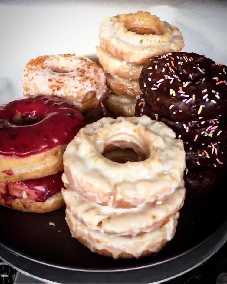 CoffeeStudio1's tweet image. Good morning, Saturday. #gurudonuts #buylocal #boise Love Saturdays😍☕️🍩