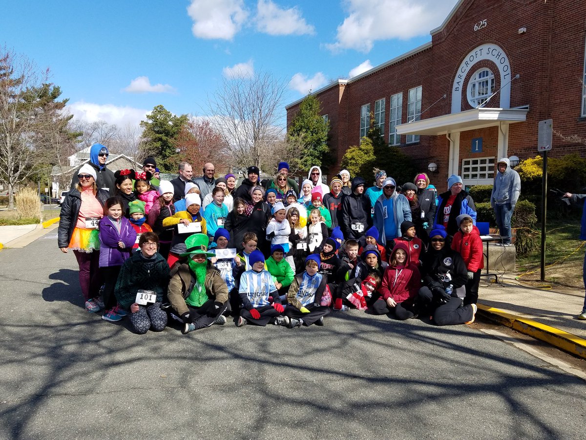 EvenStart_APS's tweet photo. BarcroftPTA Snowball Stride lived up to its name. Cold &amp;fun. @APSVirginia @CBounet @taraMdiva @APS_EarlyChild #brcpride @JodyManning https://t.co/JkHHk9IVU0