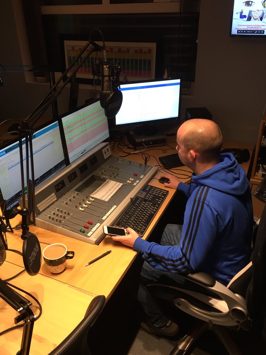 _TheThinkTank_'s tweet image. Last nights show was great! The episode will be posted soon.