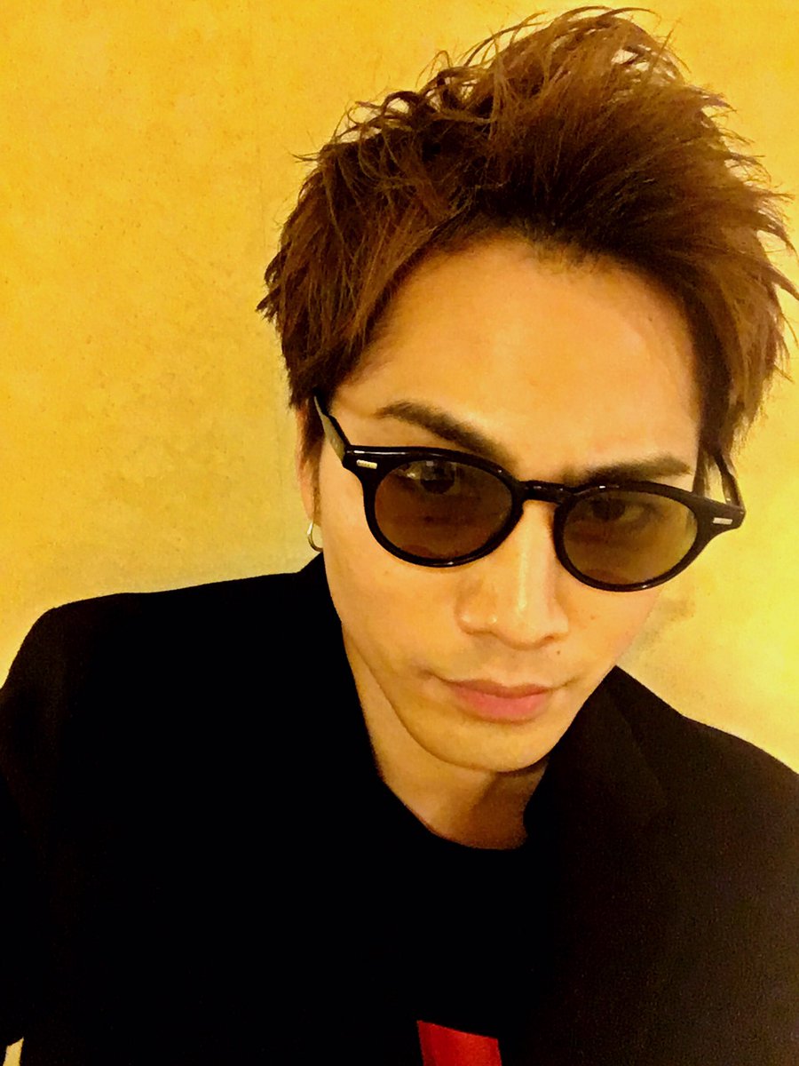 LDHeef3's tweet photo. あこがれ。あこがれ。
ほんとにイケメン大好き。
これからも真似します。笑

#登坂広臣誕生日祭 https://t.co/XKMhwXa1a0