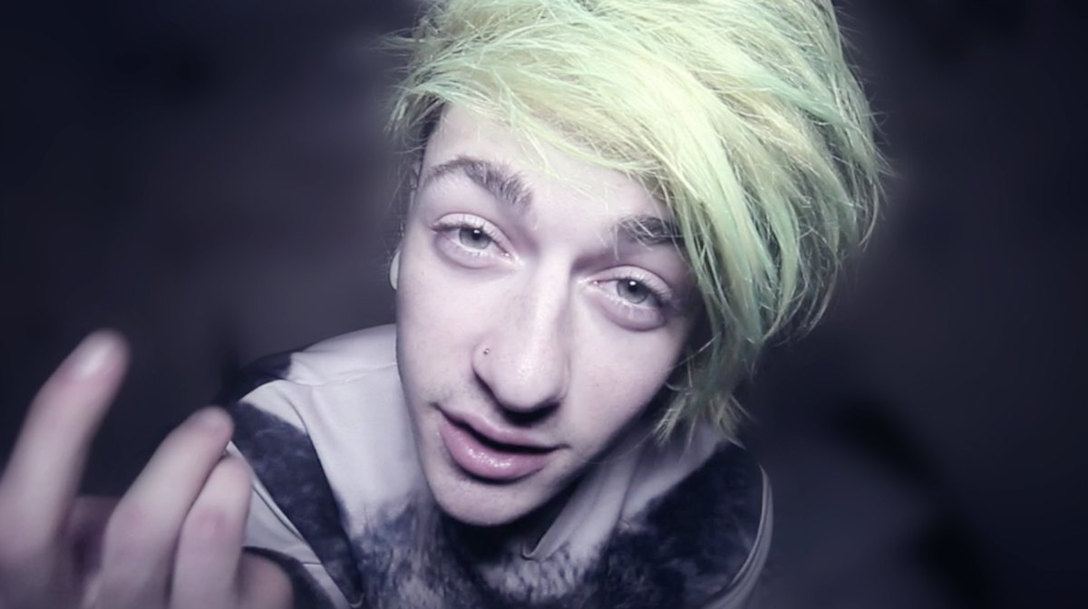 DrewIsSharing's tweet image. HOW TO FIND A WEED DEALER

YOU ASKED FOR IT YOU YOU GOT IT

NEW VIDEO

youtube.com/watch?v=hoYRb6…

enjoy 

:)