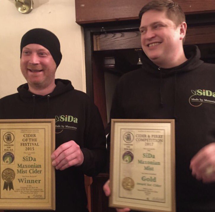 SiDa Cider merchandise now available! Hoodies (as modelled by Si and Dave), tshirts and polo shirts all made to order. 🍏